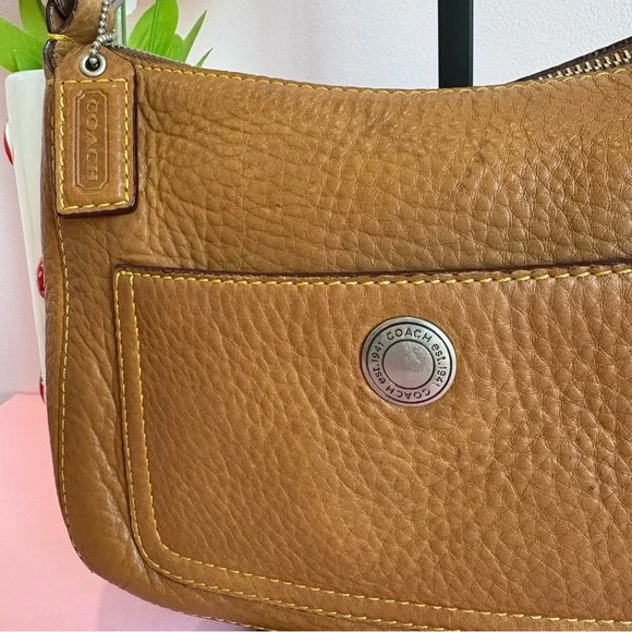 Coach Vintage 2005 Y2K Full-Grain Leather Hobo Shoulder Bag 8E99 - Picture 2 of 10